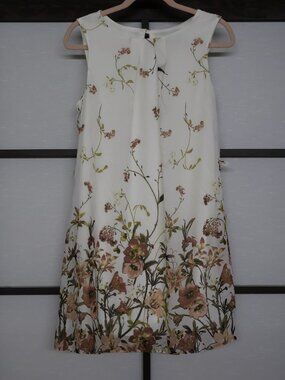 Primark/Atmosphere White Floral Dress Size 6 (USA) Summer Dress